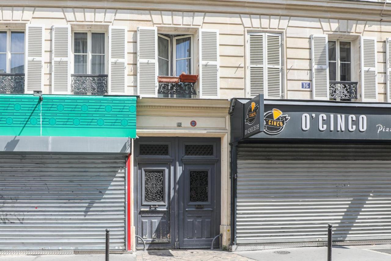 Apartamento Artists' Studio On The Roofs Of Montmartre - Welkeys París Exterior foto